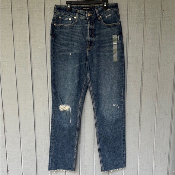 NWT Free Assembly Straight Distressed Jeans 8 - Picture 1 of 12